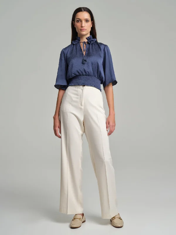 Short frilled blouse with smocked waistband Feminine Puff Blouse