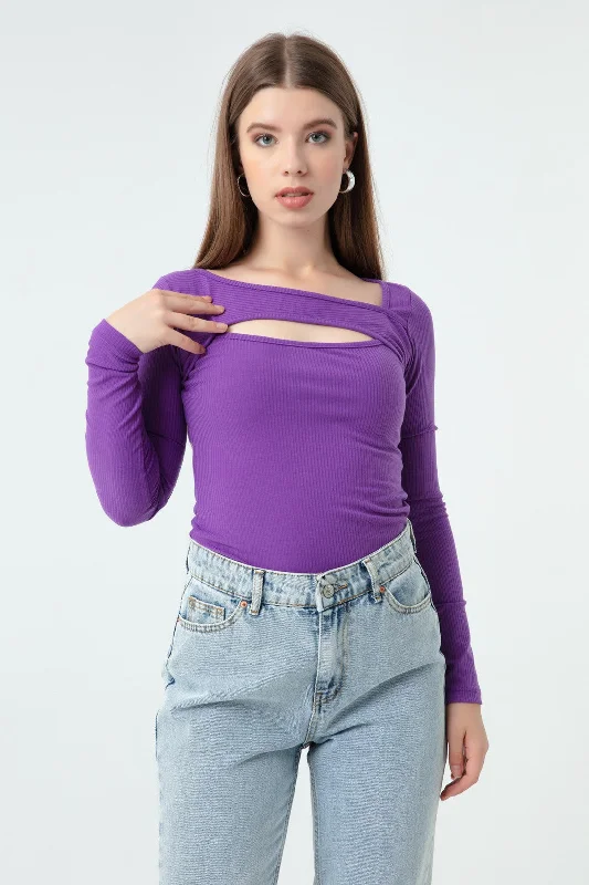 Woman Knitting Blouse Feminine Ruffle Blouse