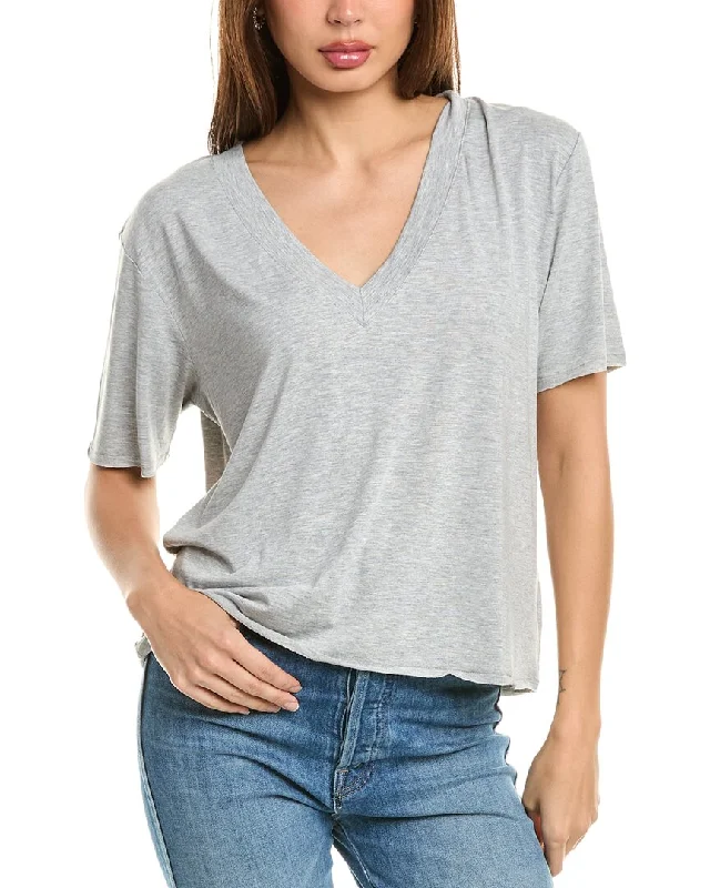 Splendid V-Neck T-Shirt Welt Pockets Slit Pockets