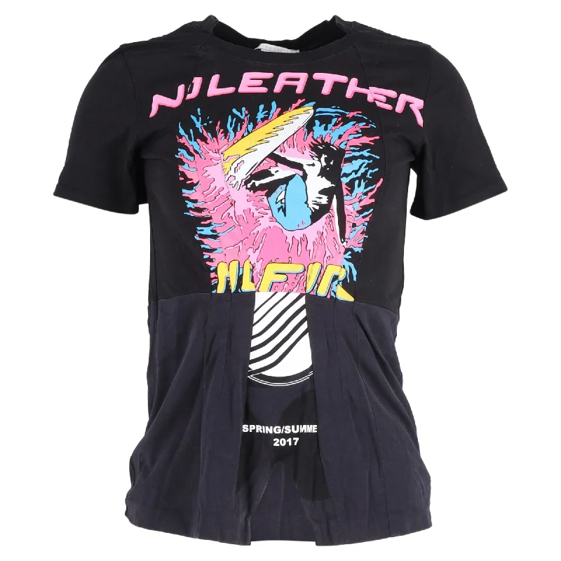Stella McCartney Jersey No Leather Surf Print T-Shirt in Black Cotton Zippered Front Buttoned Front Snap Front Stella McCartney Jersey No Leather Surf Print T-Shirt in Black Cotton Zippered Front Buttoned Front Snap Front