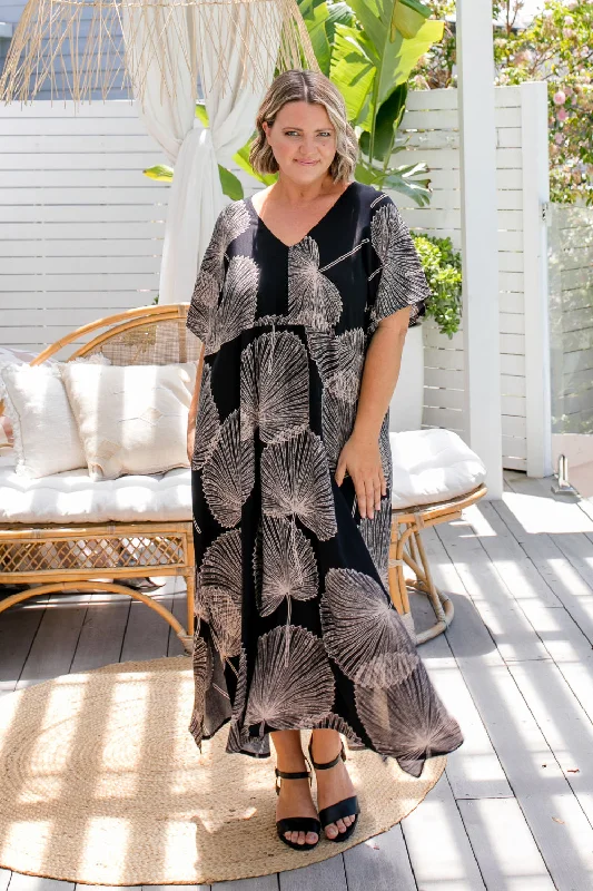 Maxi Dress - Black Fan Chic Summer Floral Maxi Dress