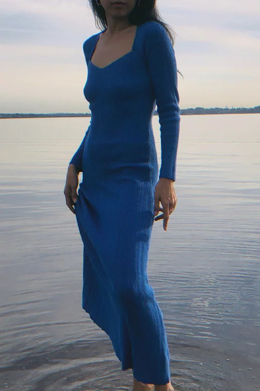 Victoria Blue Long Sleeve Knit Maxi Dress Elegant Sleeveless Maxi Dress