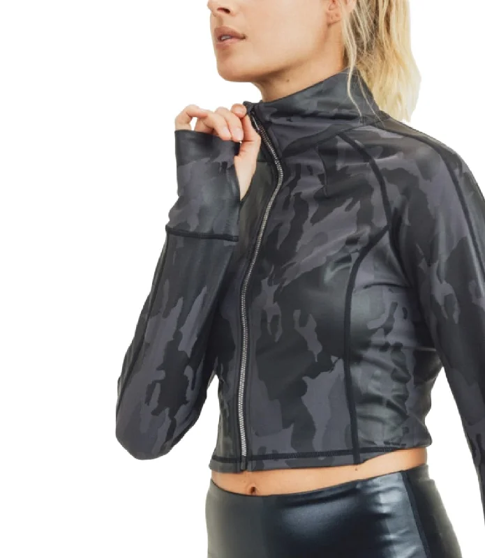 Mono B Camo Foil Cropped Raglan Jacket AJ2913 Ribbed Jacket Pleated Jacket Ruffled Jacket Mono B Camo Foil Cropped Raglan Jacket AJ2913 Ribbed Jacket Pleated Jacket Ruffled Jacket