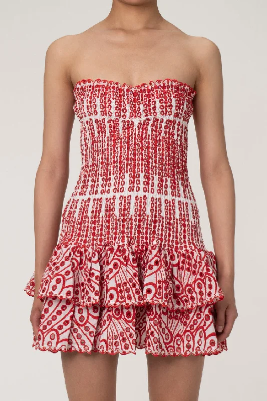 Cute Scalloped Strapless Smocked Broderie Anglaise Tiered Ruffle Mini Dress Trendy Tulle Mini Dress Cute Scalloped Strapless Smocked Broderie Anglaise Tiered Ruffle Mini Dress Trendy Tulle Mini Dress