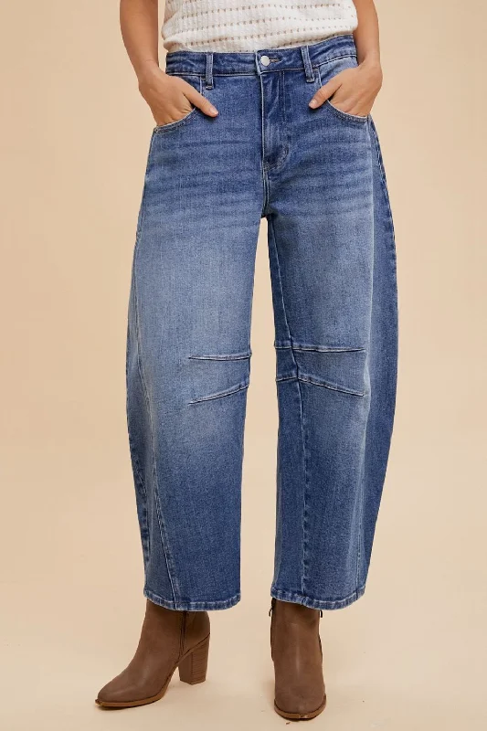 Annie Wear Mid Rise Barrel Leg Jeans with Pockets Fashionable White Denim Jeans