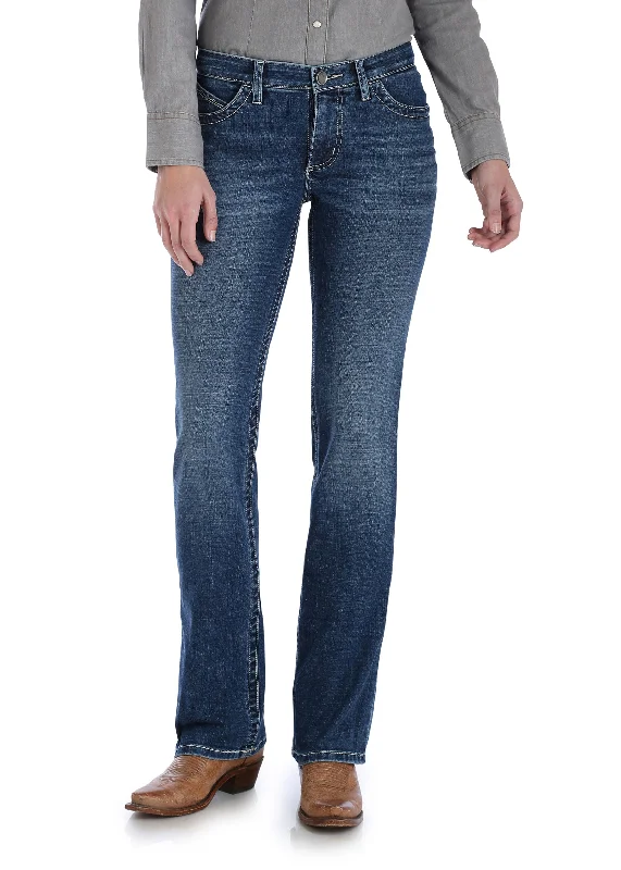 Wrangler Ladies Utimate Riding Jean - Willow - WRW60DS - 34" Leg - WRW60DS34 Trendy Wide-Legged High-Waist Jeans Wrangler Ladies Utimate Riding Jean - Willow - WRW60DS - 34" Leg - WRW60DS34 Trendy Wide-Legged High-Waist Jeans
