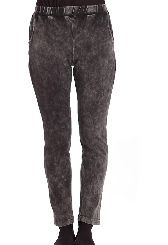 Pocket Pant In Charcoal Lightweight Jogger Pants