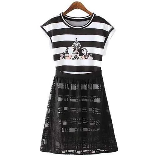 Stylish Short Sleeve Striped T-Shirt and Checked Voile Skirt Women's Suit - White And Black L denim skirt classic