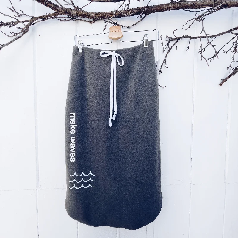 VH-1339 U Skirt Make Waves denim skirt trendy